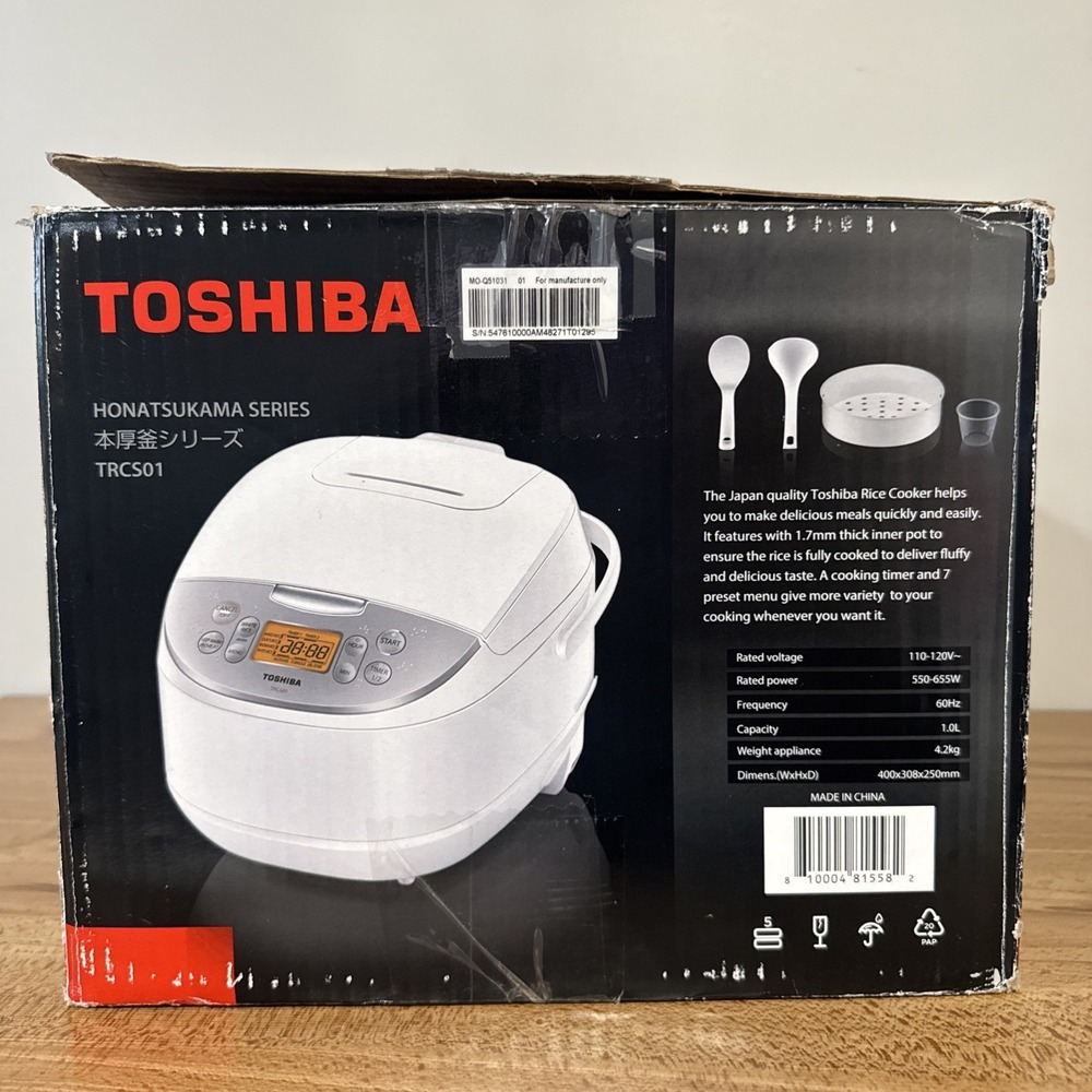 Toshiba TRCS01 Honatsukama Electric Rice Cooker 6 Cup White 650W 7 Prog
